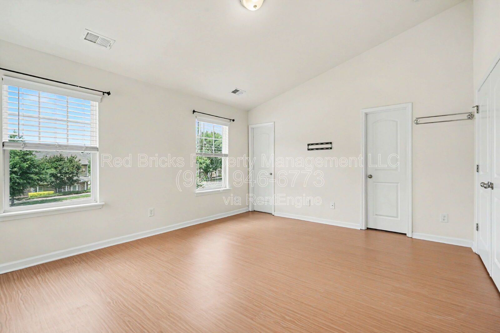 Gallery Image 18