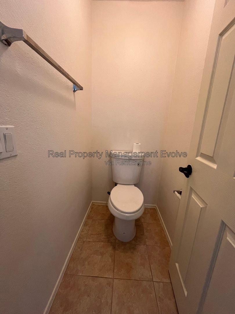 Gallery Image 17