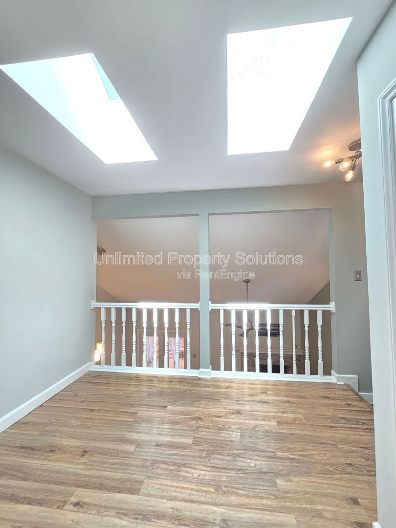 Gallery Image 17