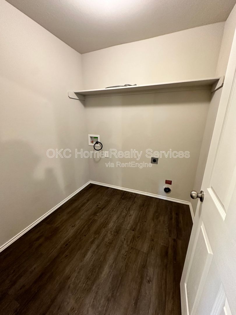 Gallery Image 18