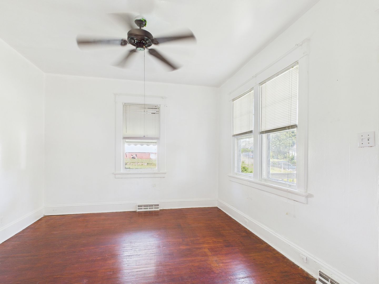 Gallery Image 17