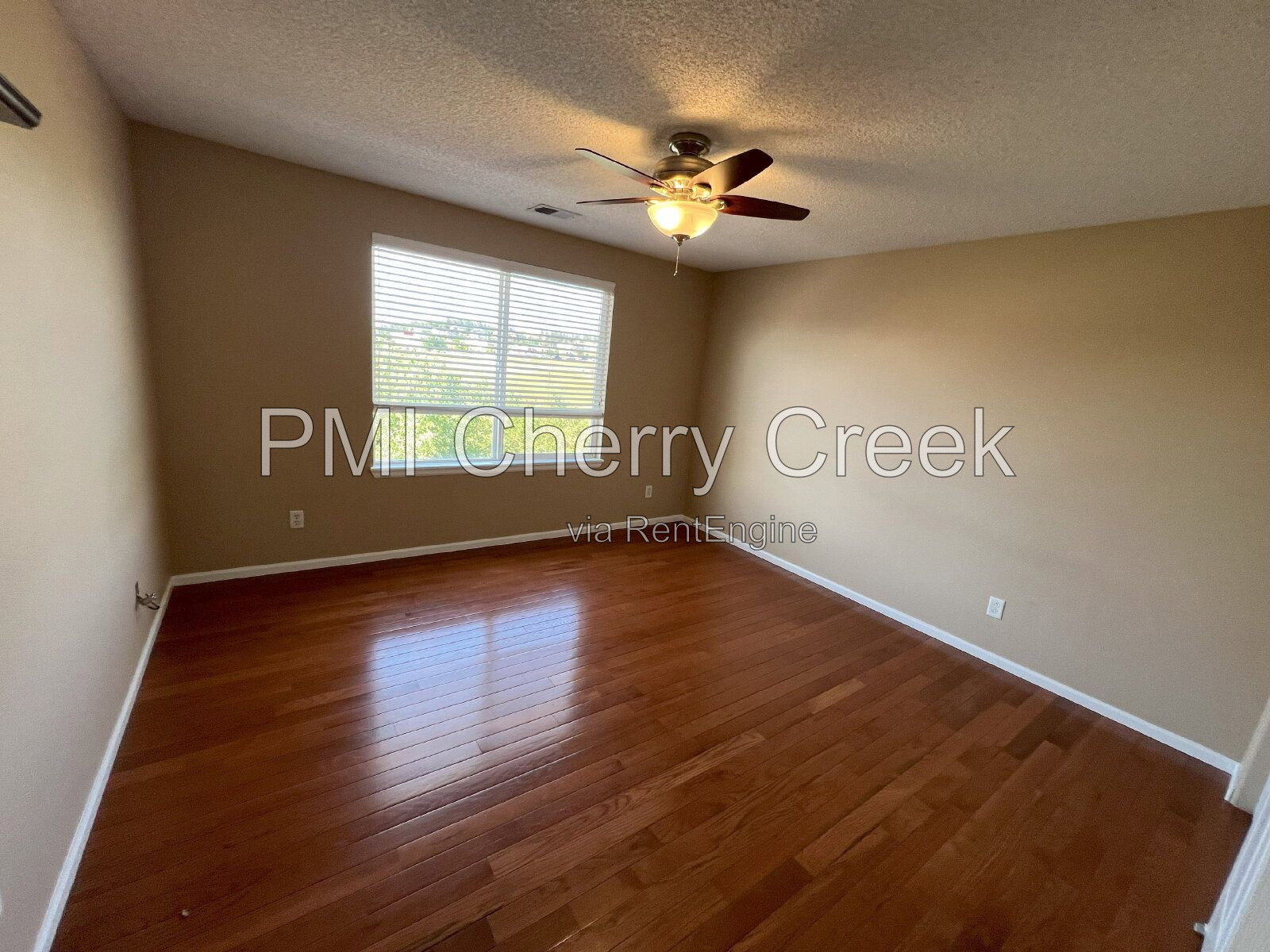 Gallery Image 33