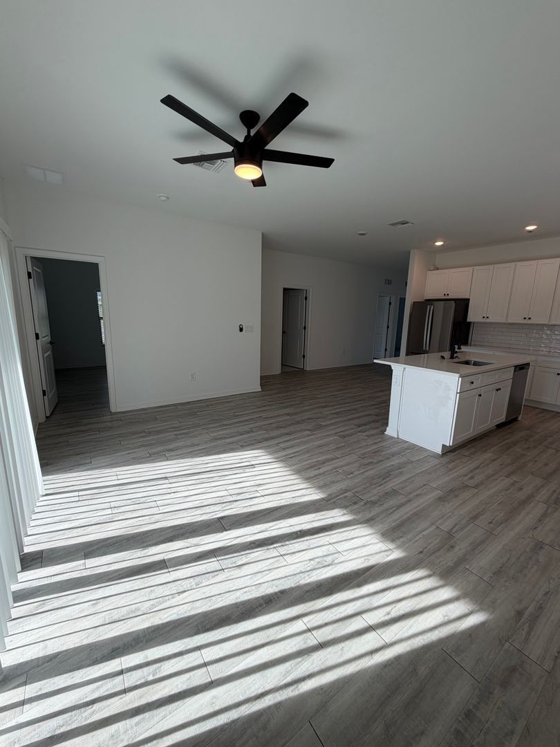 Gallery Image 15