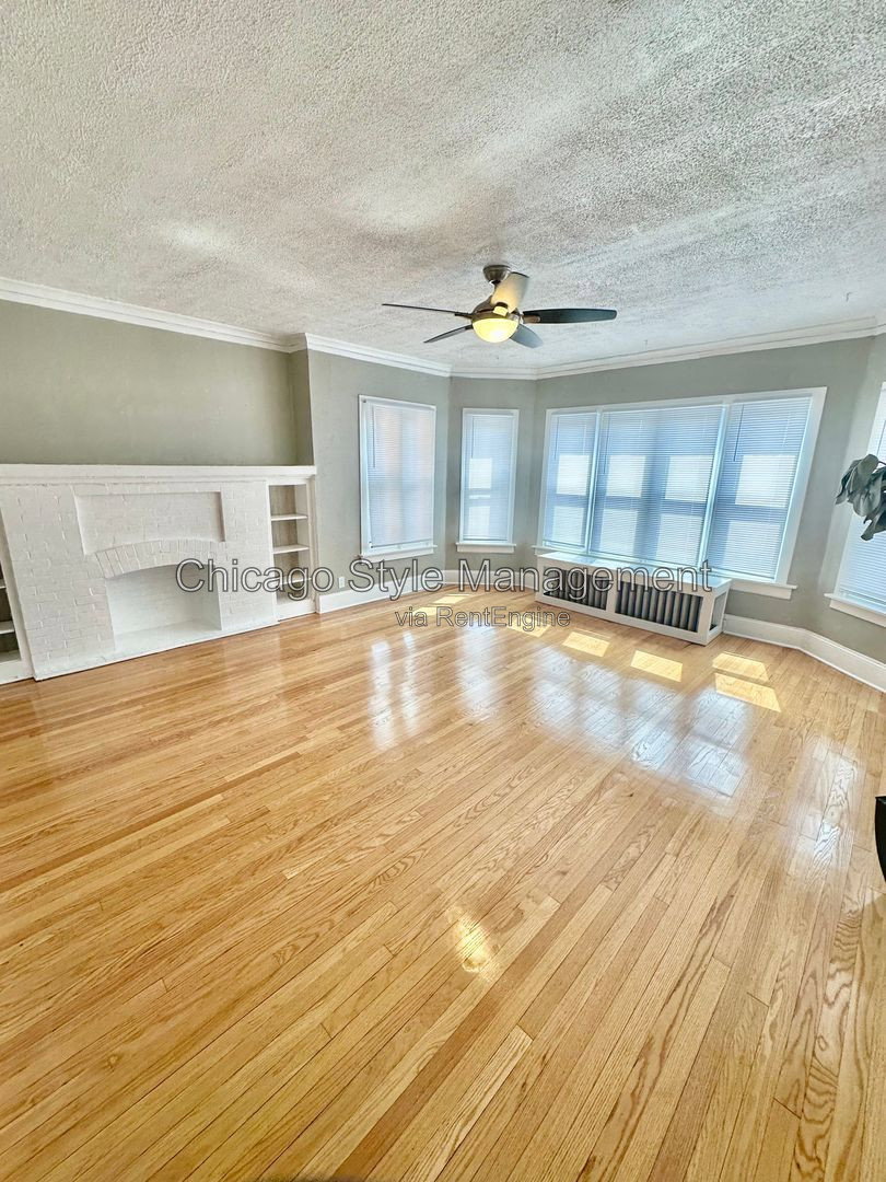 Gallery Image 0