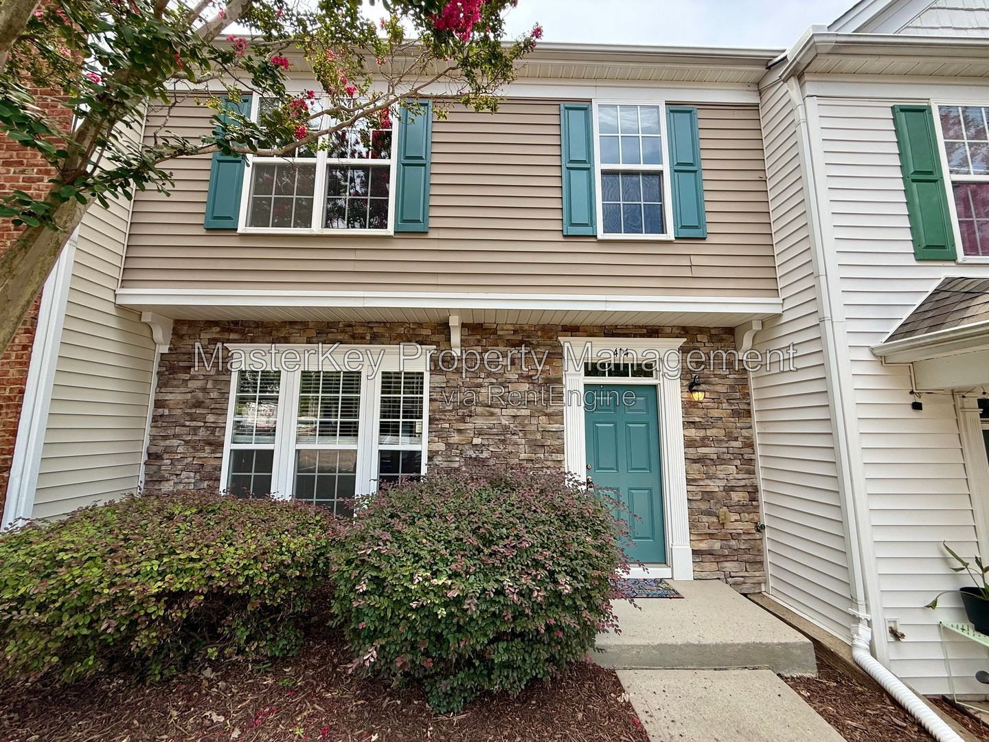 Gallery Image 0