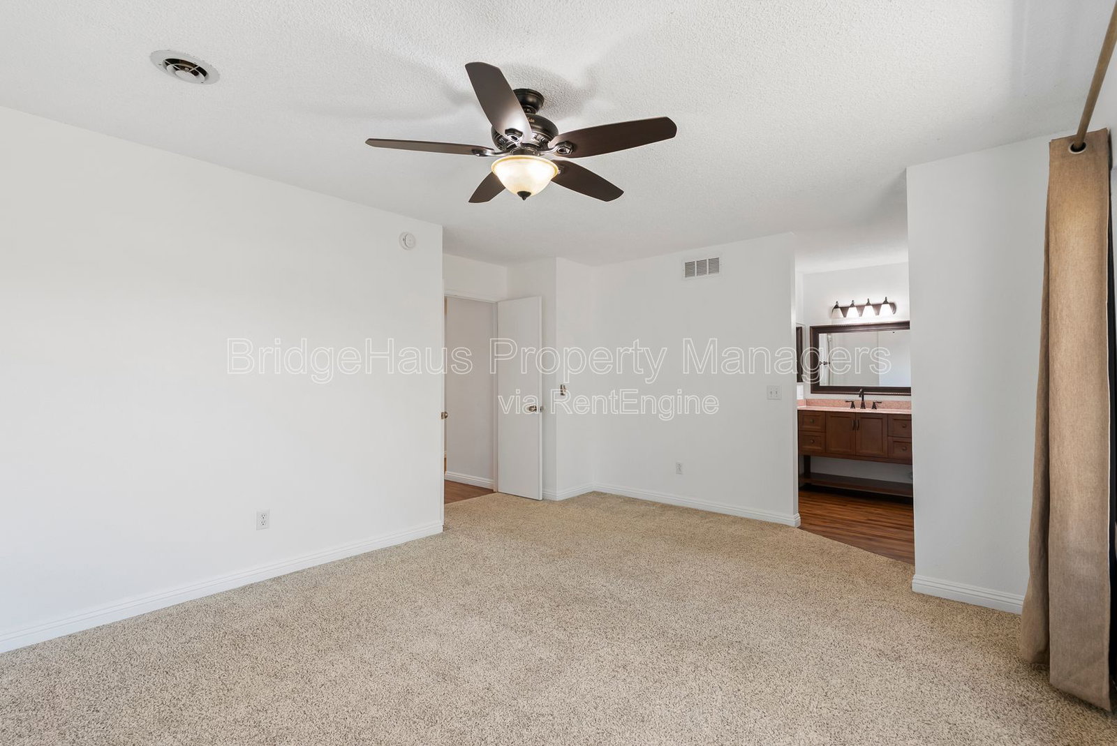 Gallery Image 25