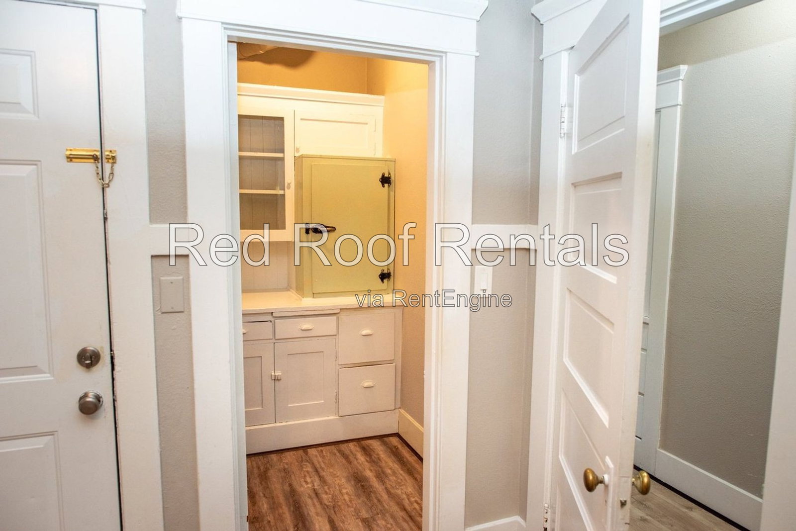 Gallery Image 10