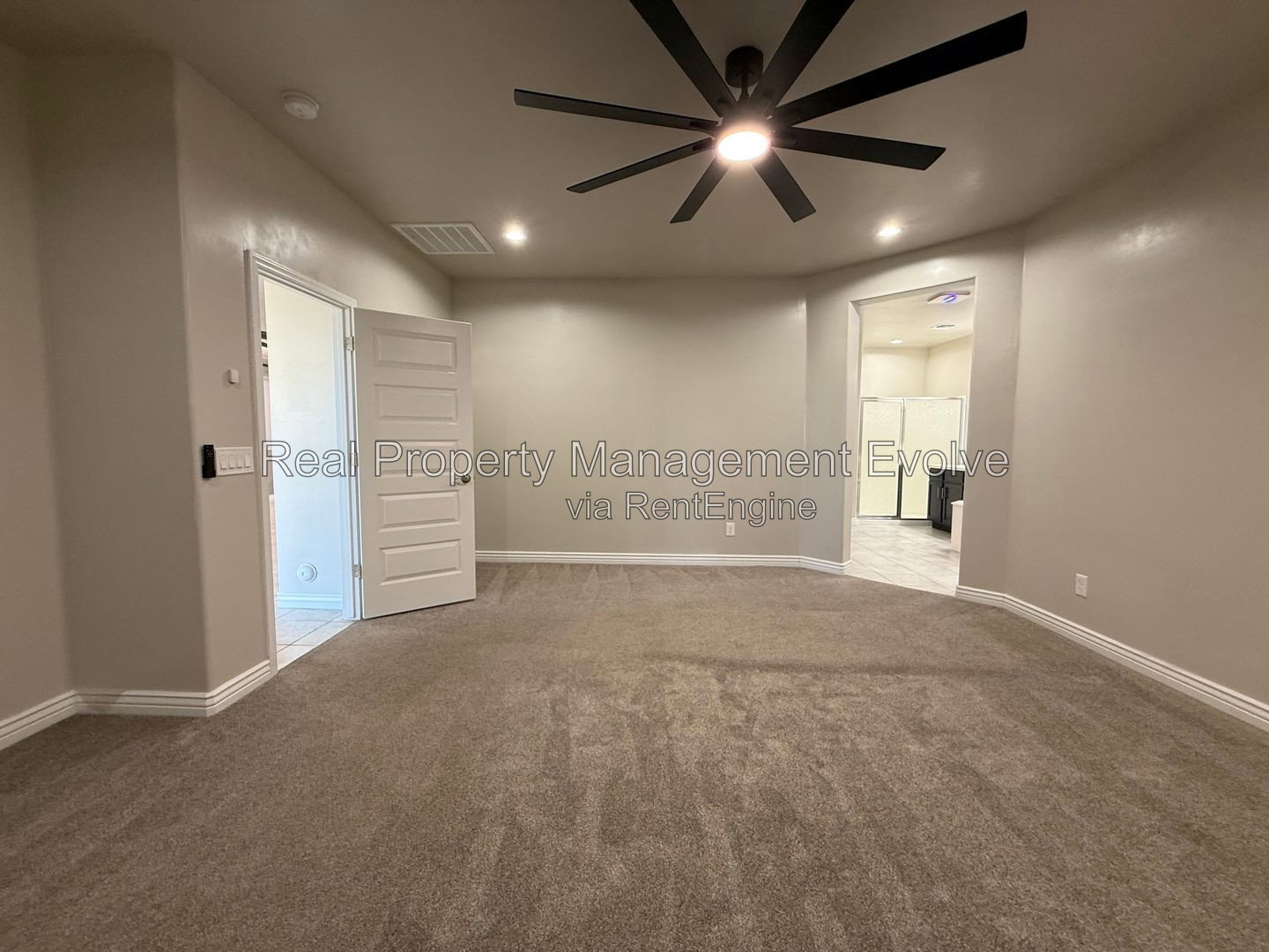 Gallery Image 21