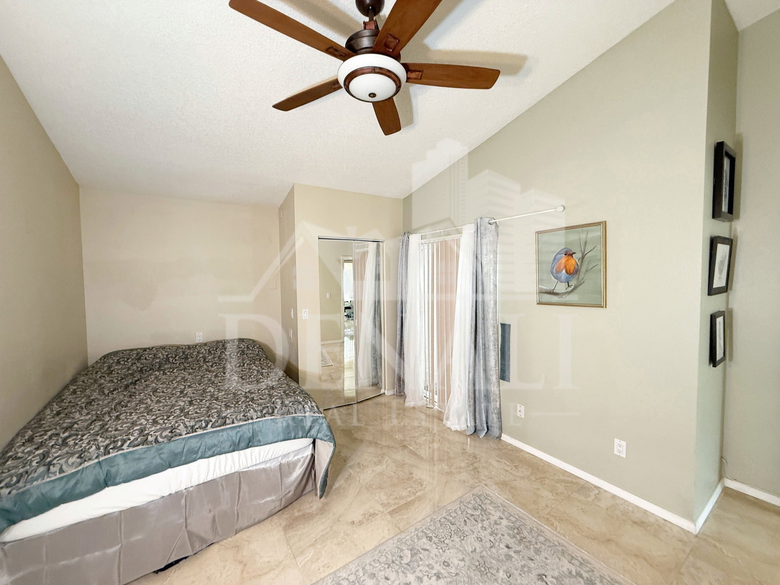 Gallery Image 16