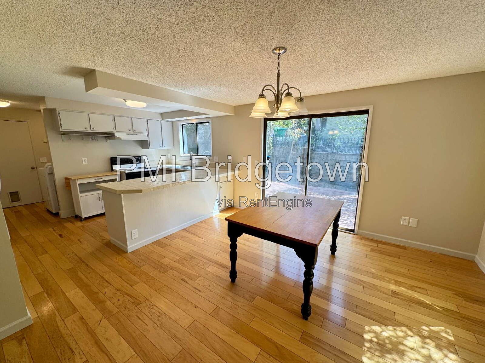 Gallery Image 0