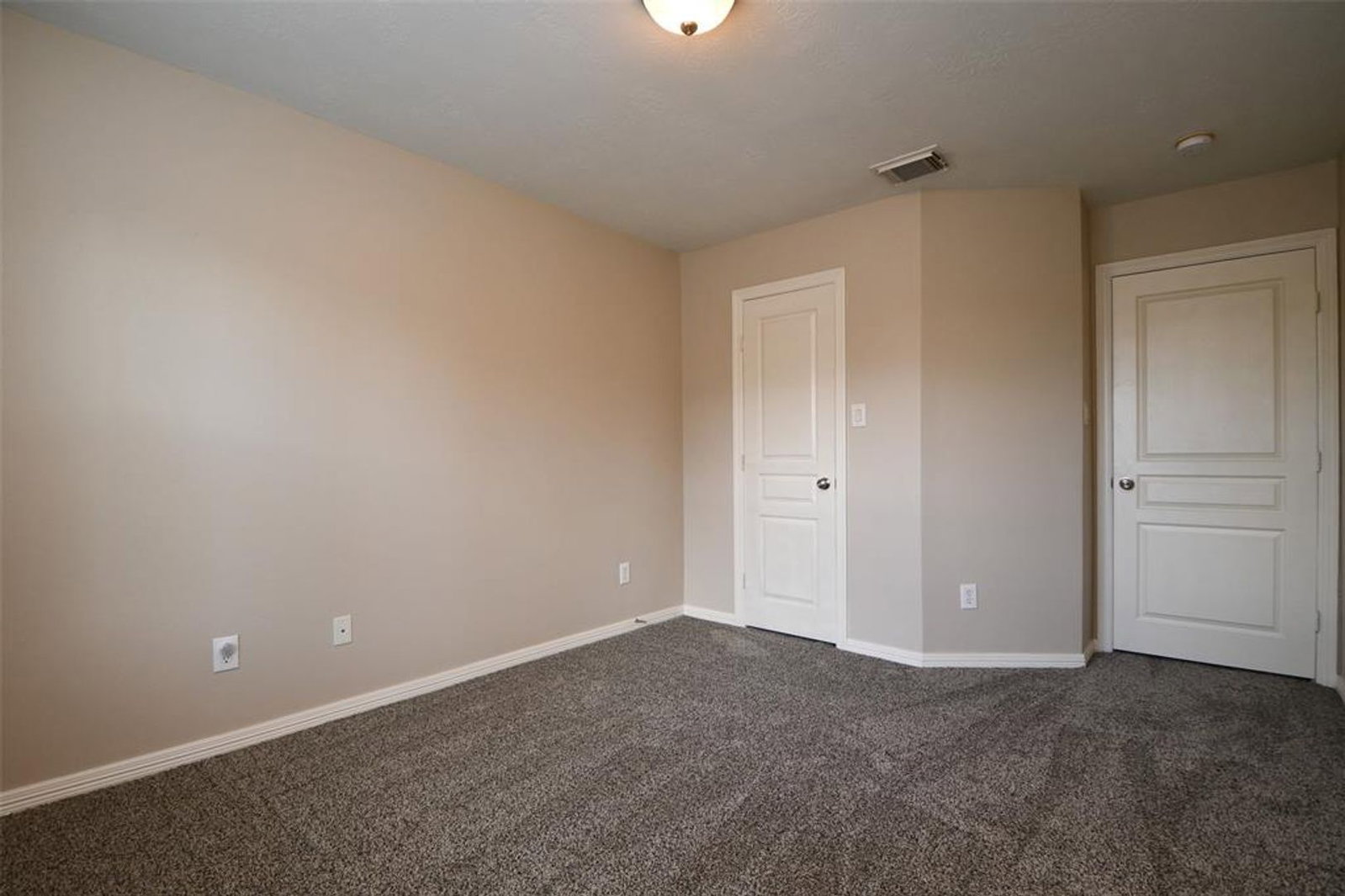 Gallery Image 37