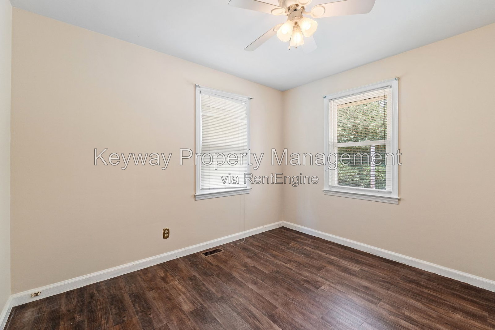 Gallery Image 16