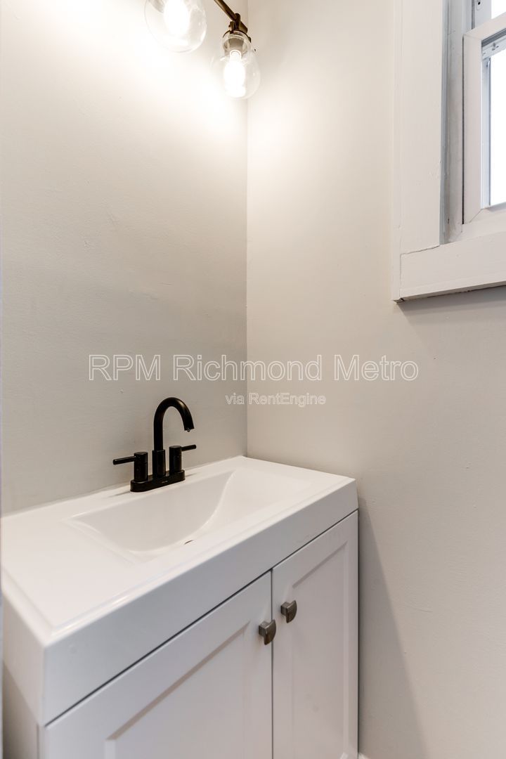 Gallery Image 21