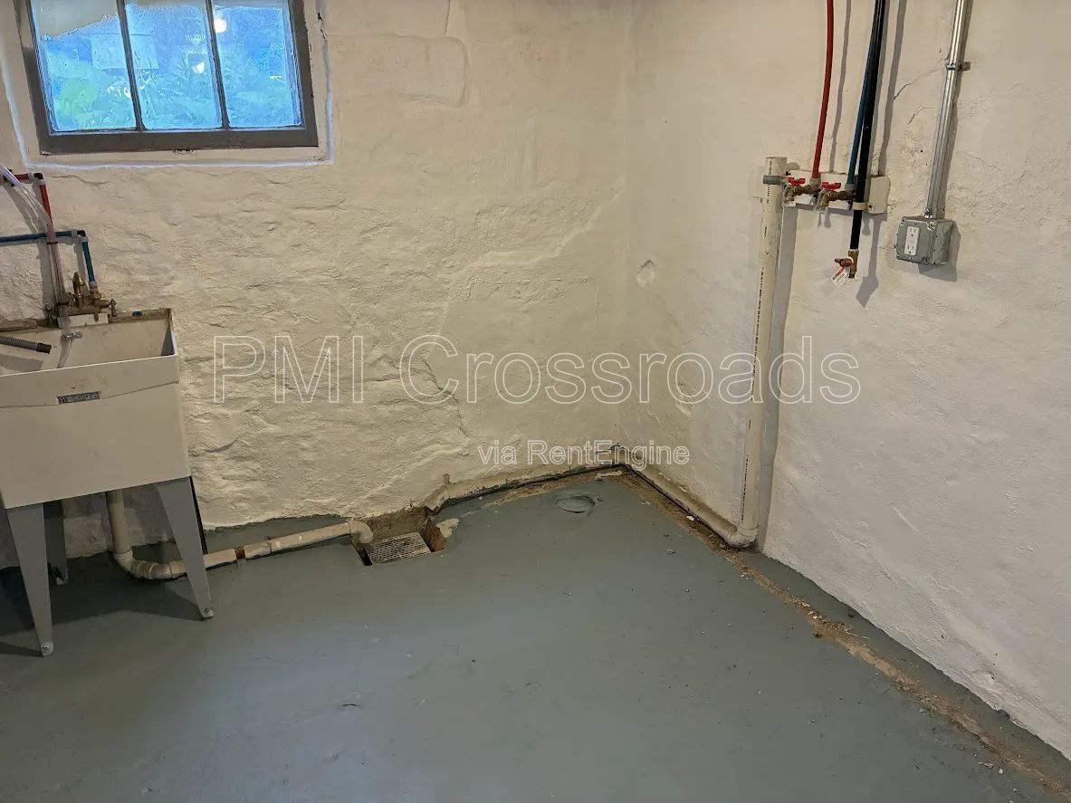 Gallery Image 13