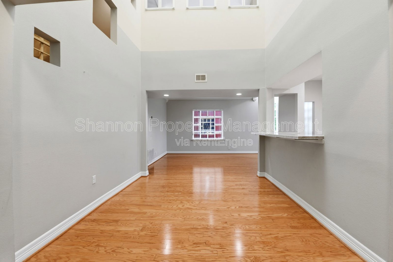 Gallery Image 16
