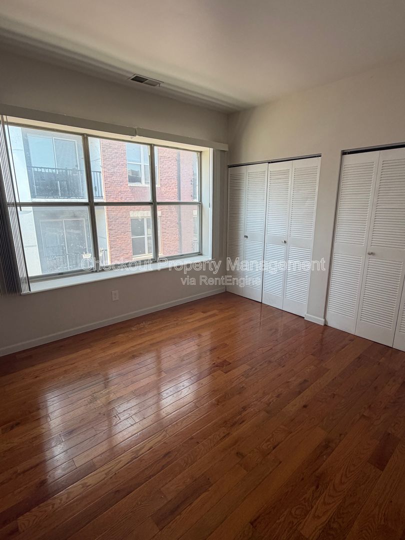 Gallery Image 11