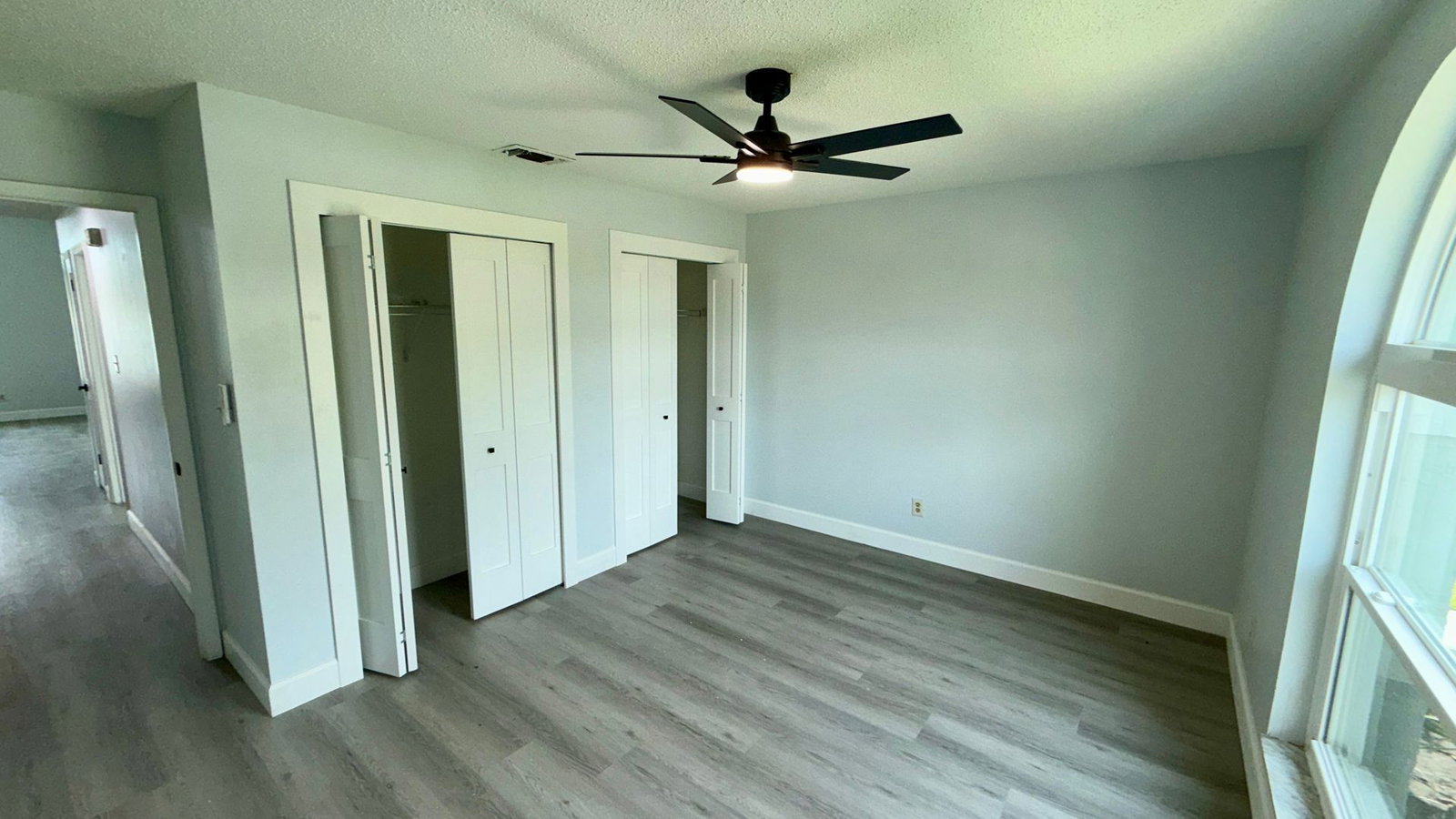 Gallery Image 19