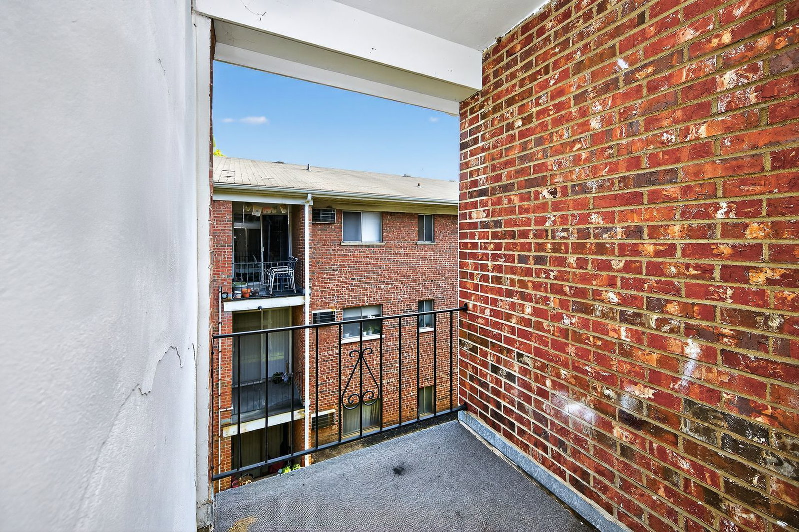 Gallery Image 15
