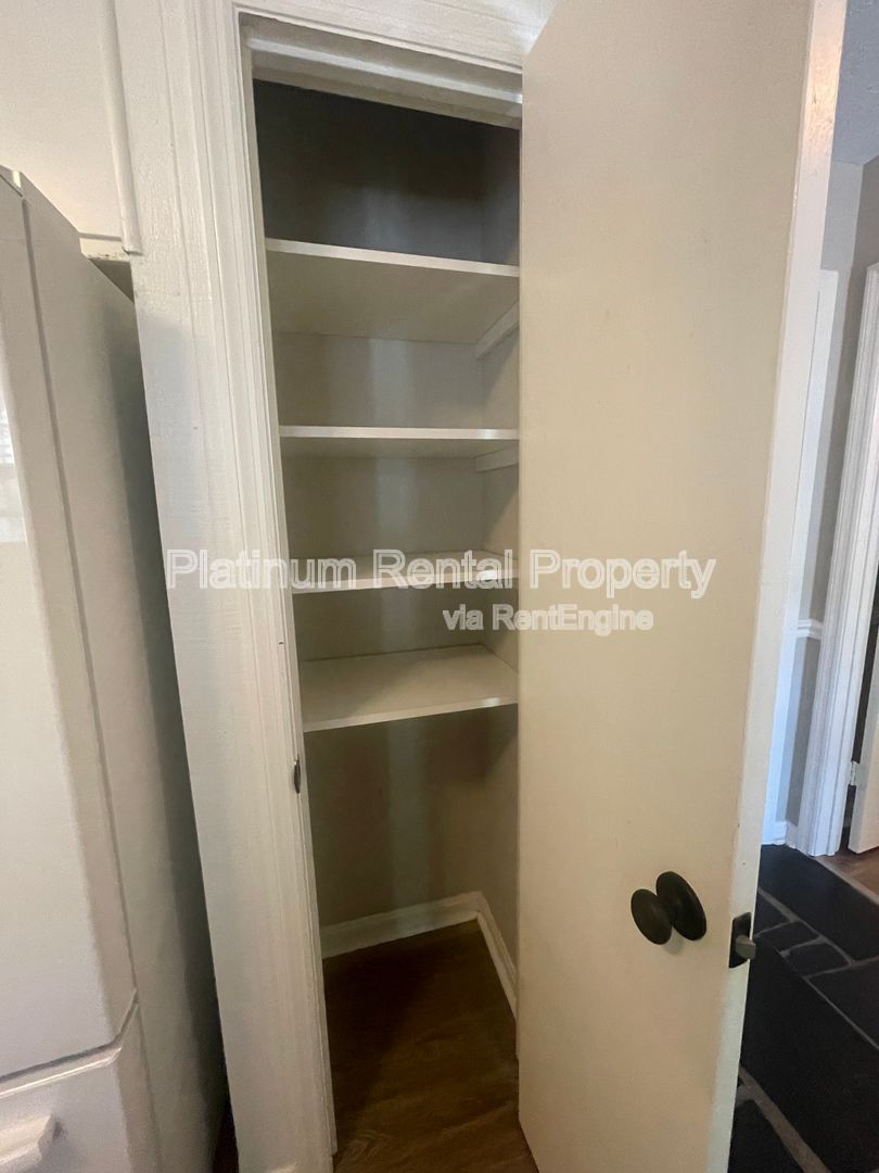 Gallery Image 18