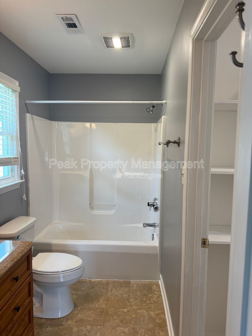 Gallery Image 18
