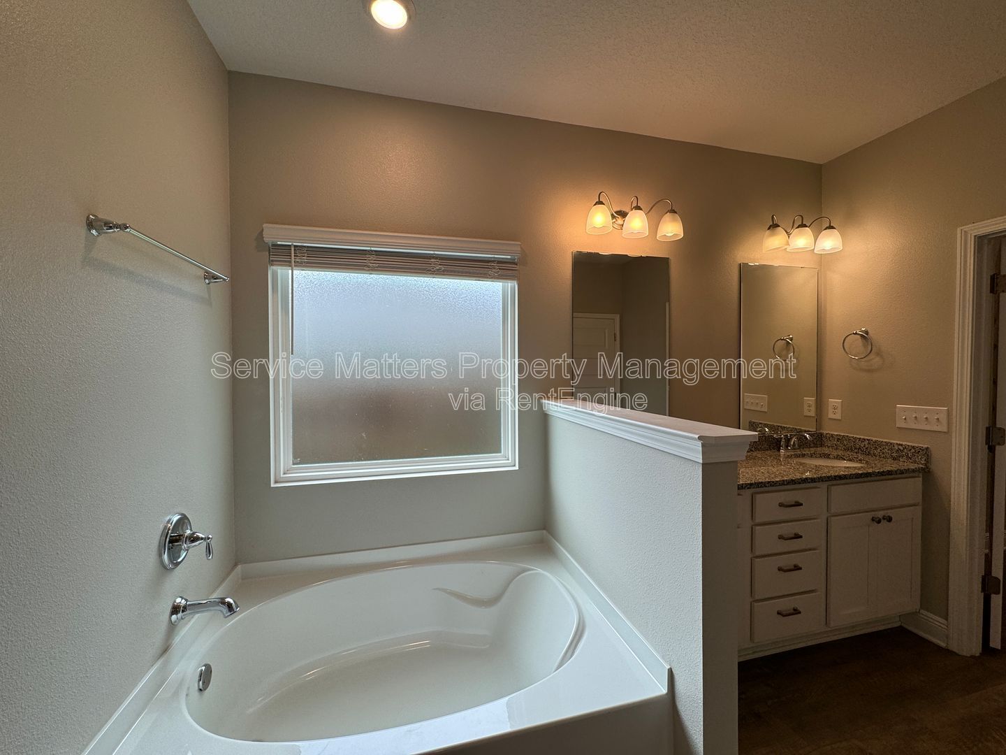 Gallery Image 16
