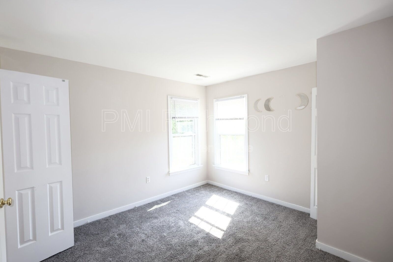Gallery Image 32