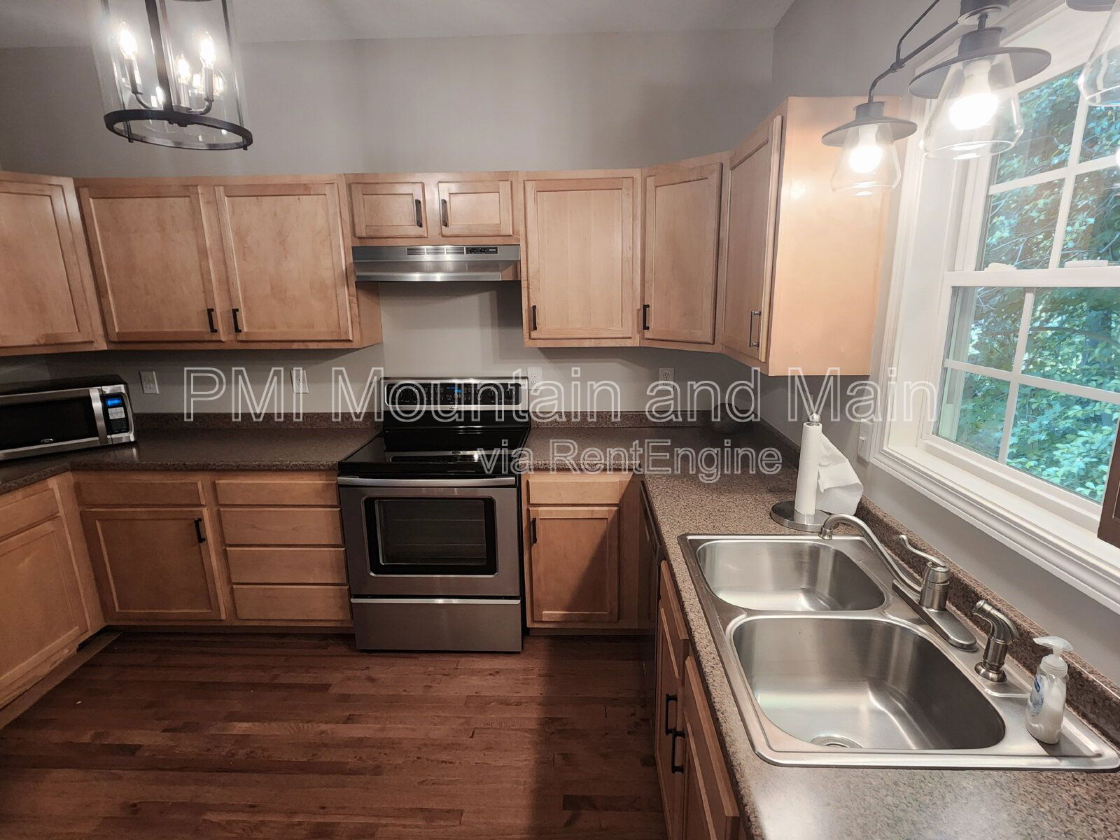 Gallery Image 13