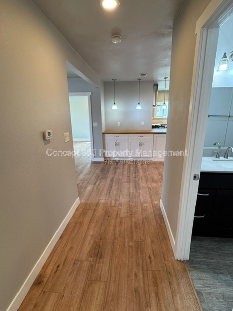 Gallery Image 25