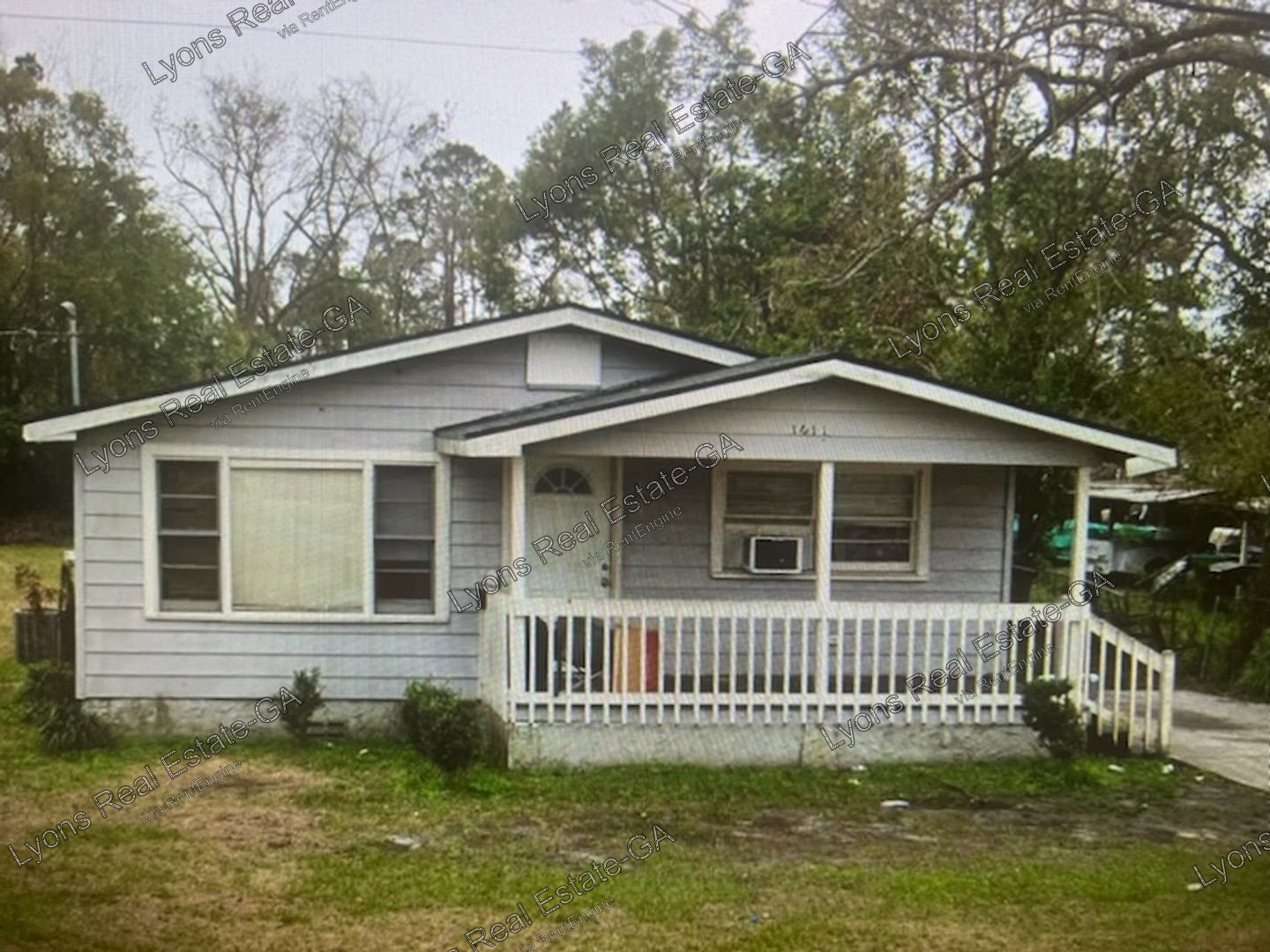 Gallery Image 0