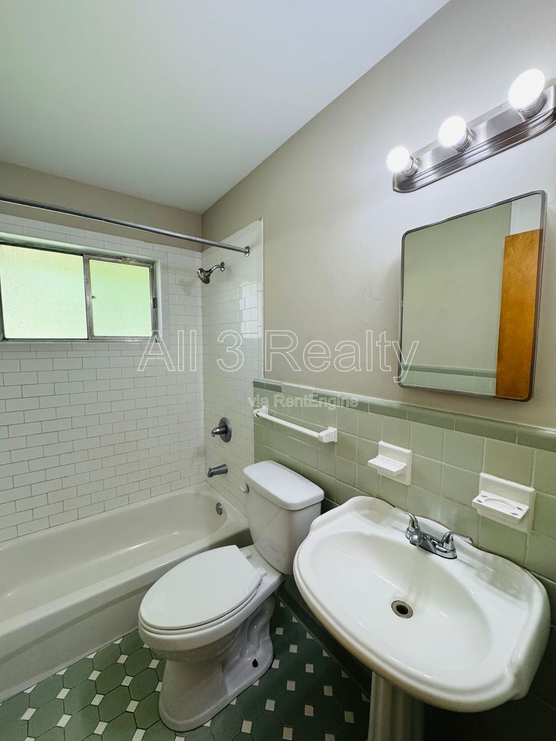 Gallery Image 19