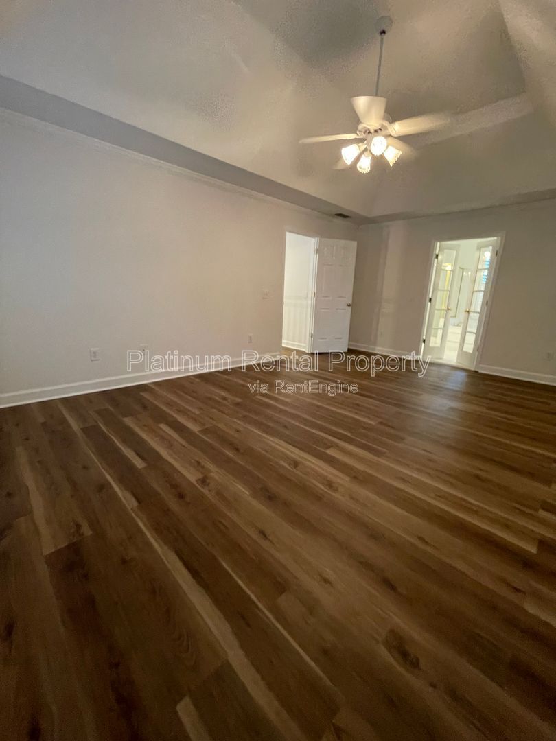 Gallery Image 44