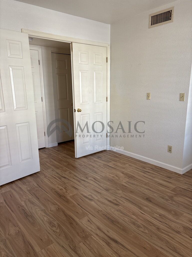 Gallery Image 23