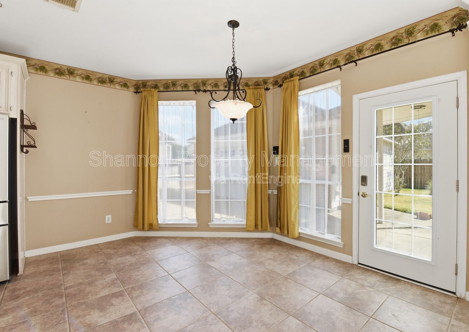 Gallery Image 18