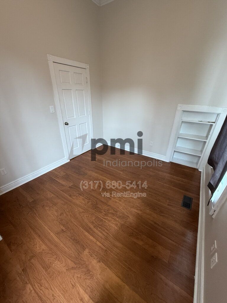 Gallery Image 16