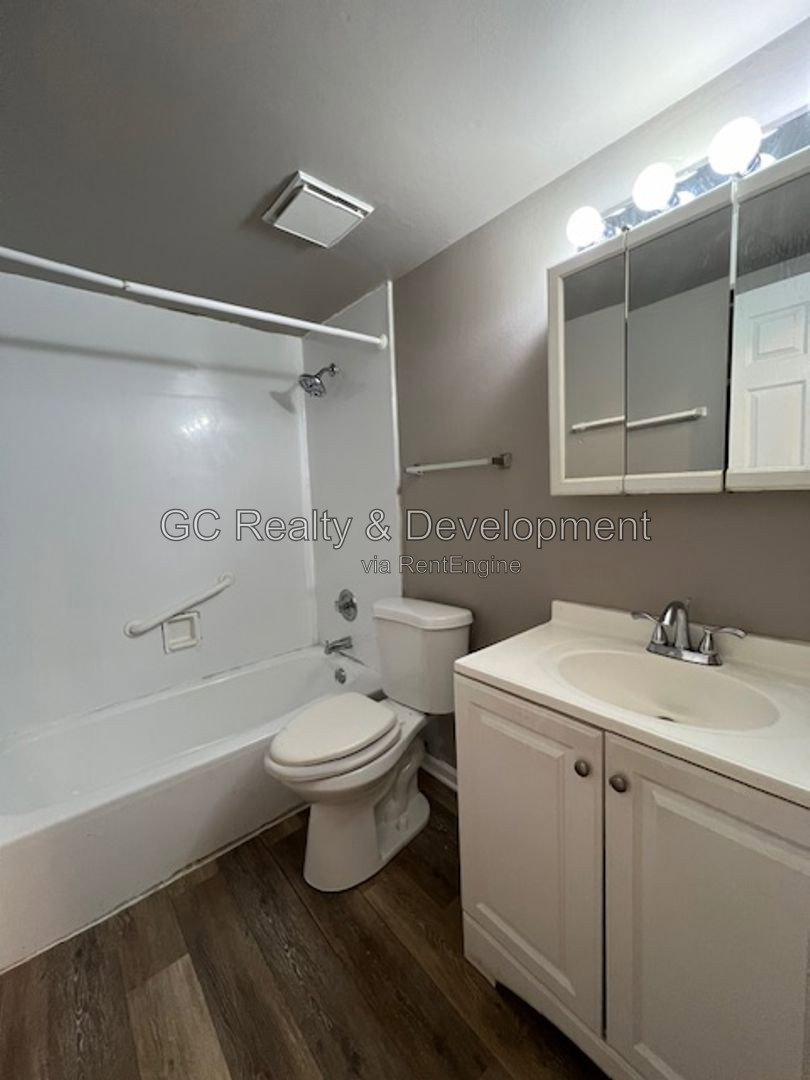 Gallery Image 13