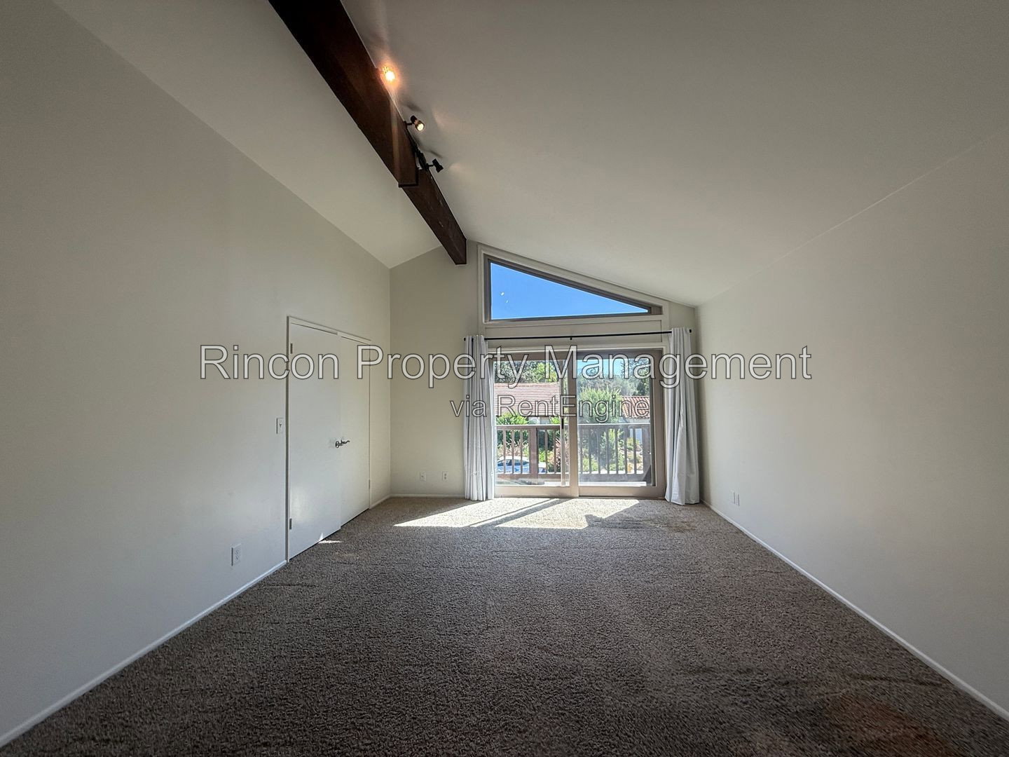 Gallery Image 19