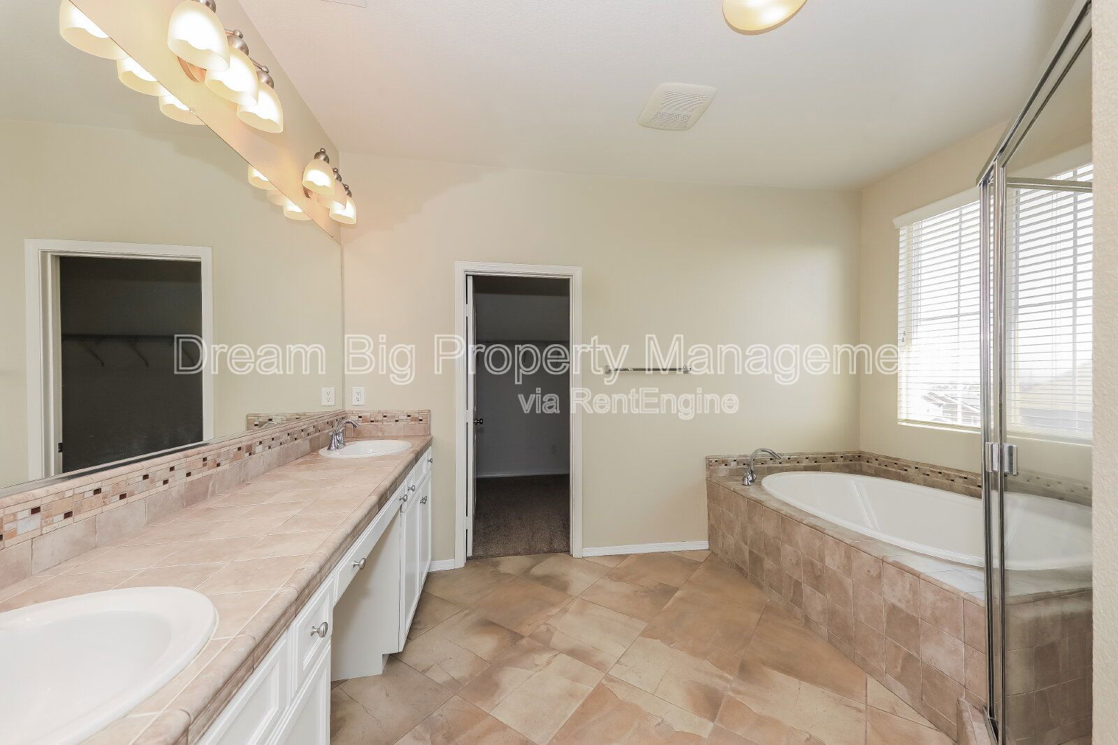 Gallery Image 20