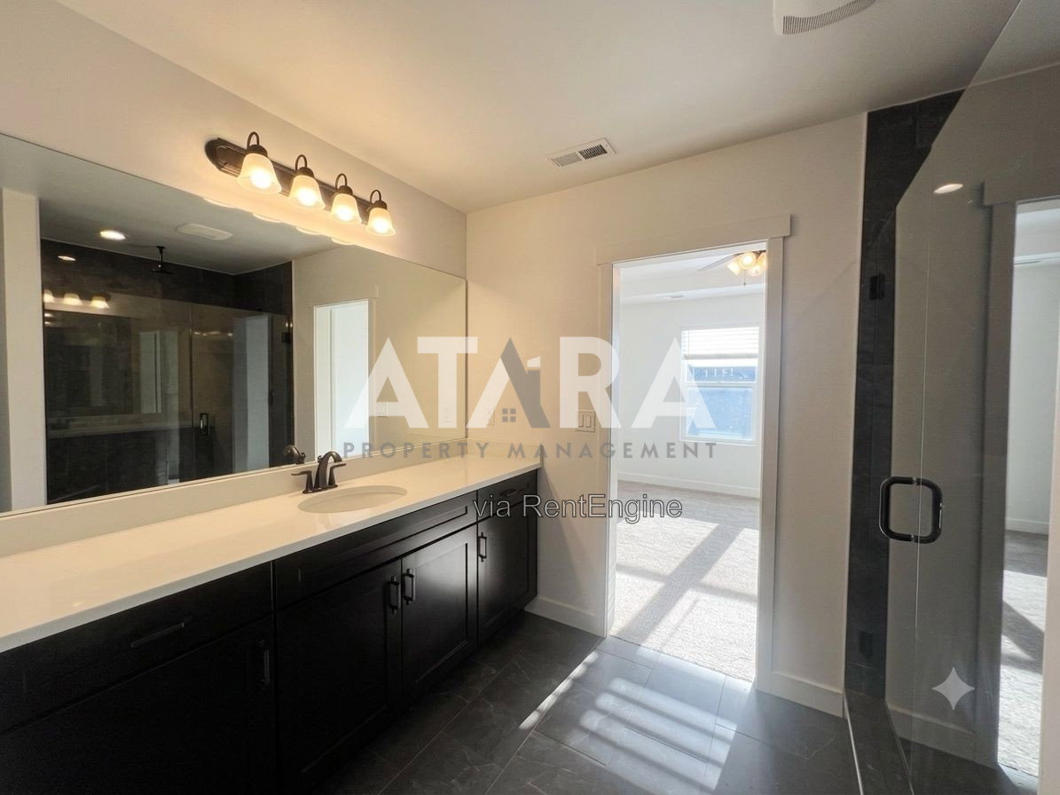 Gallery Image 35