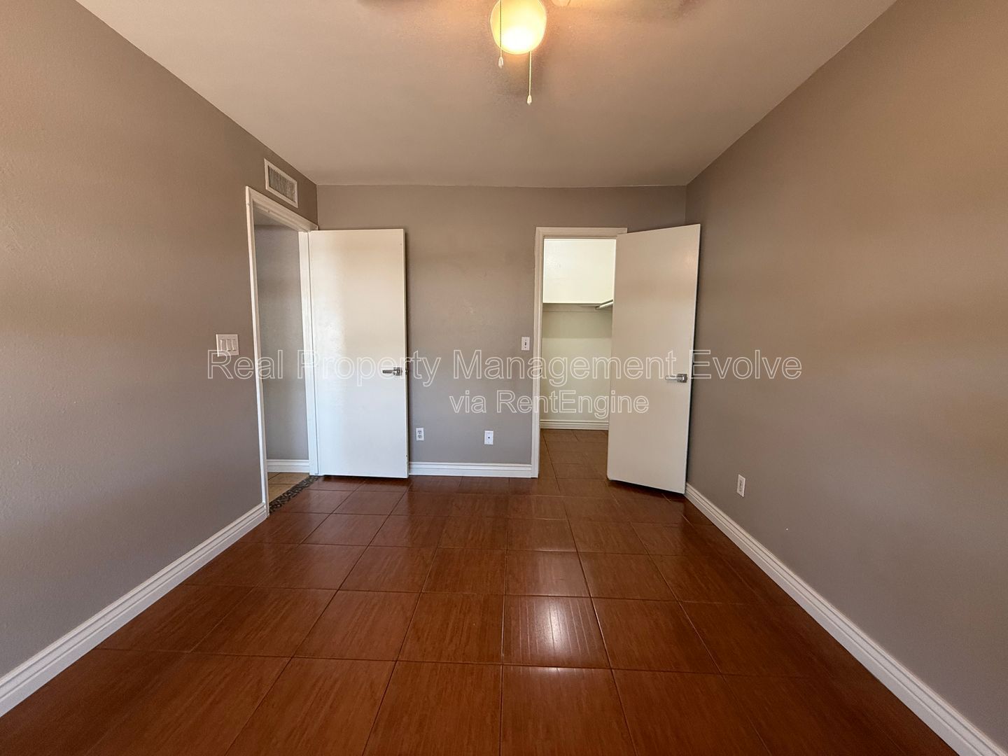 Gallery Image 21