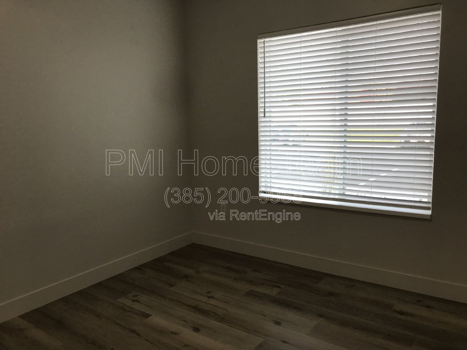 Gallery Image 0