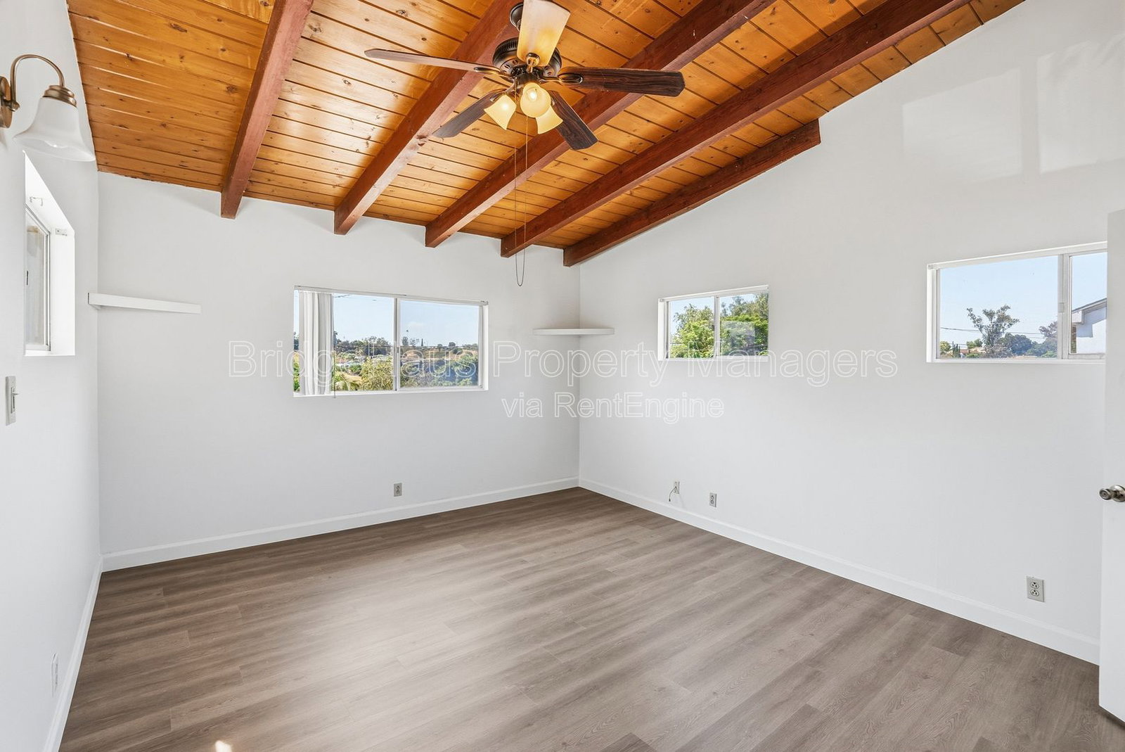 Gallery Image 19