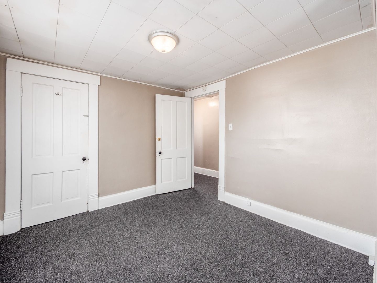 Gallery Image 19