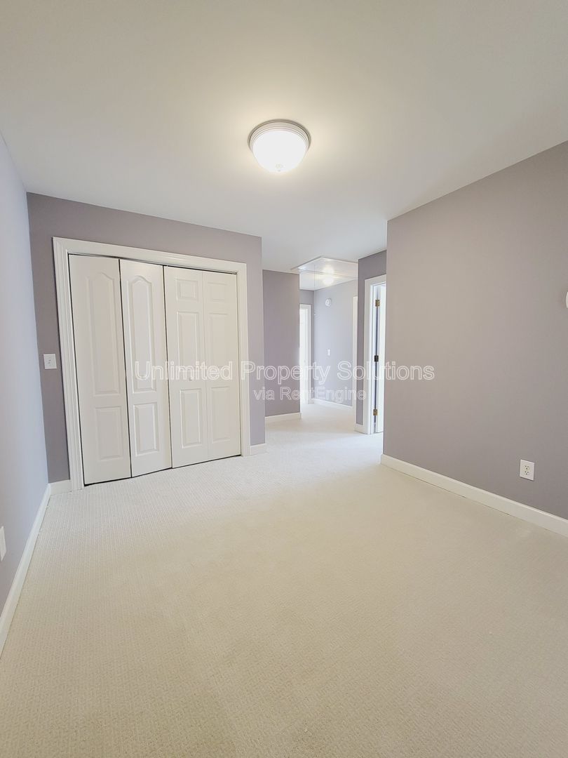 Gallery Image 18