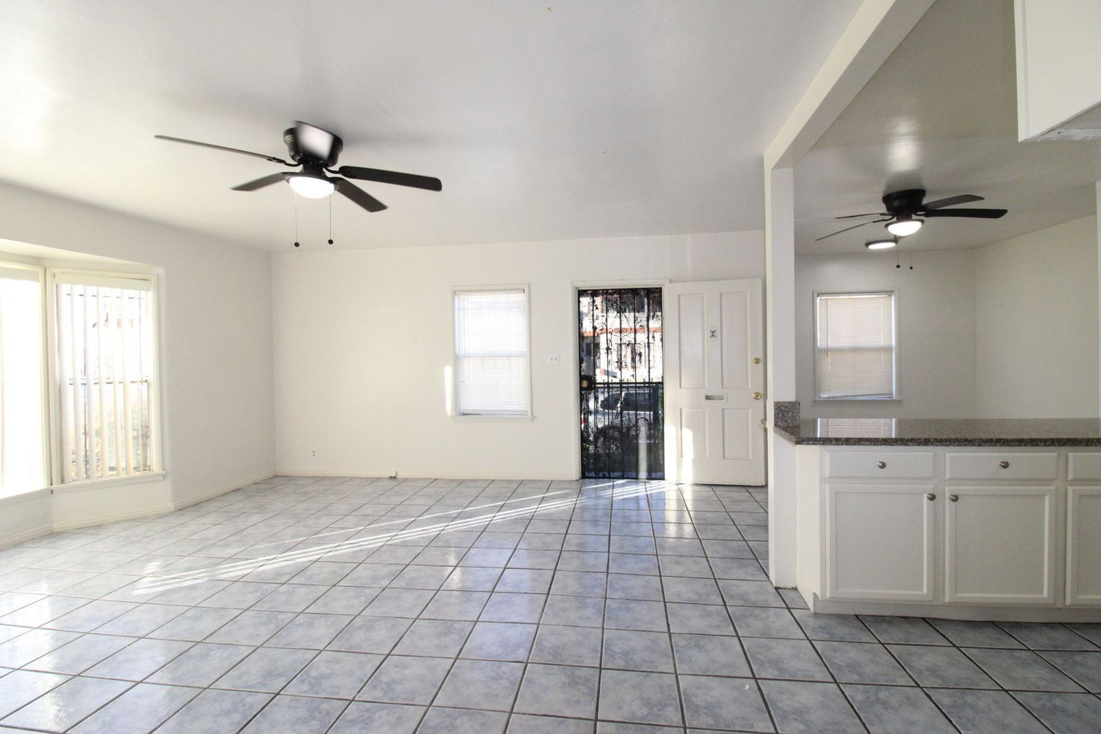 Gallery Image 0