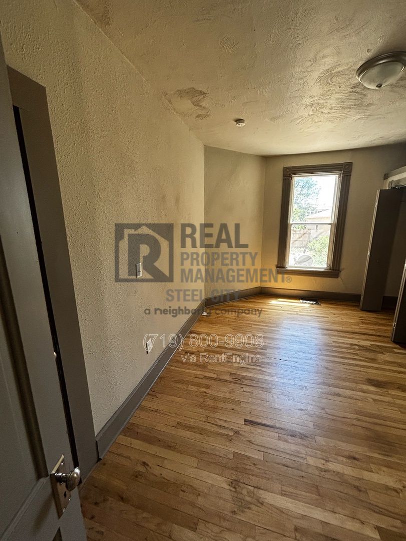Gallery Image 6