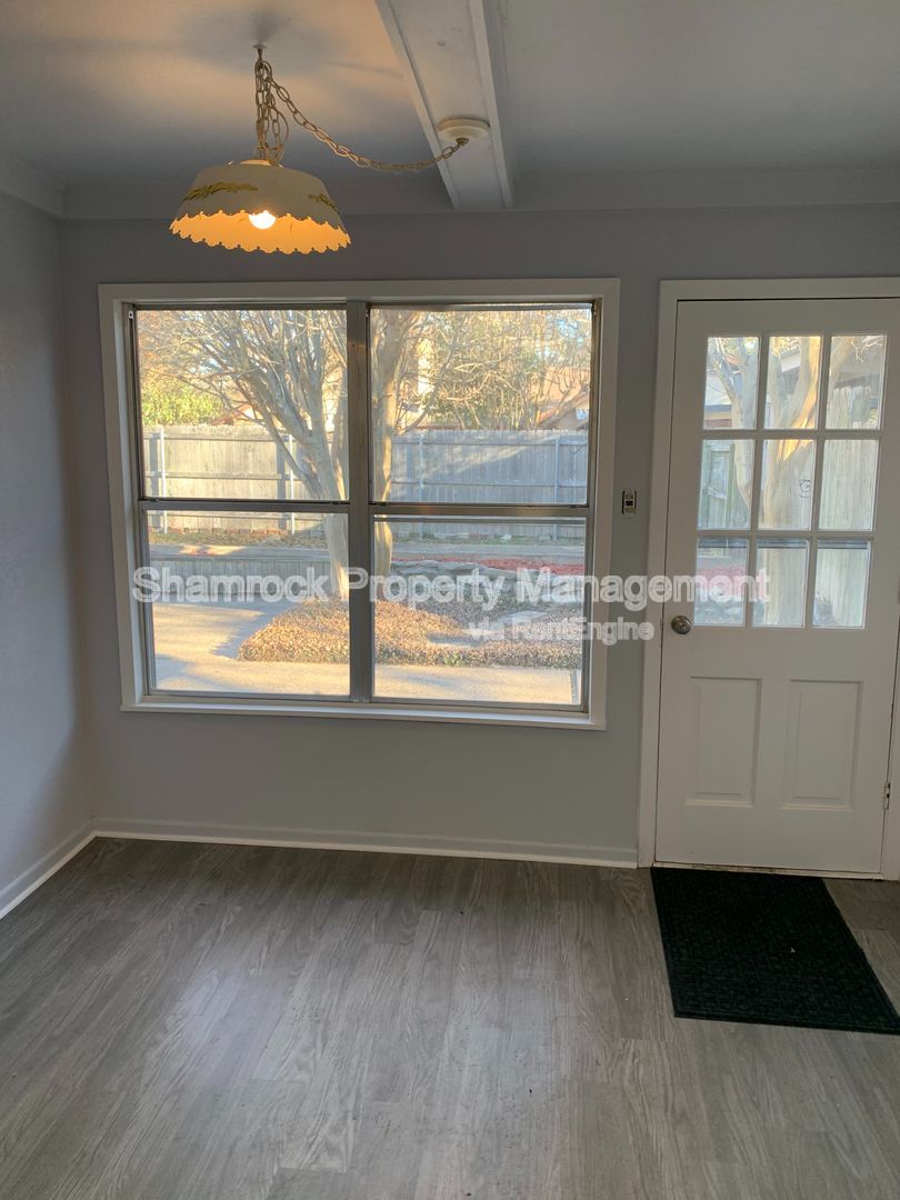 Gallery Image 9
