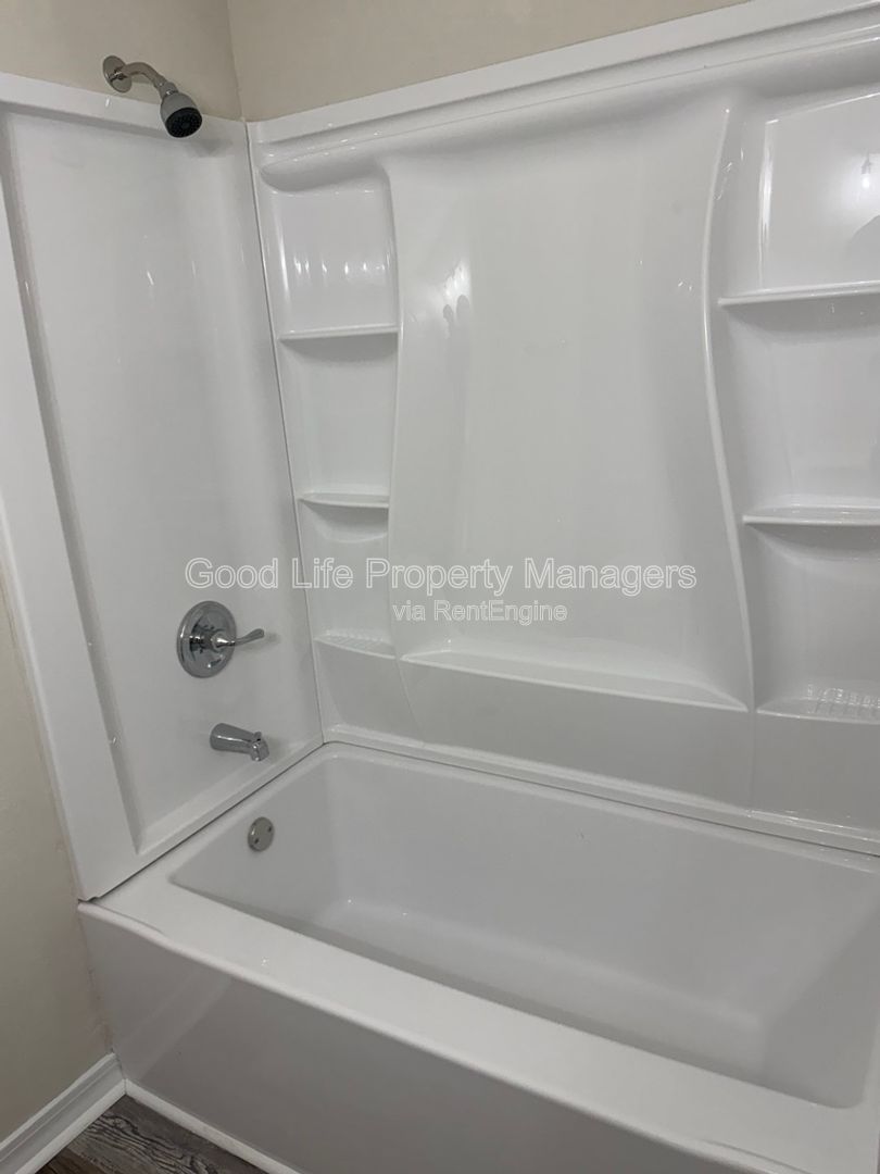Gallery Image 17