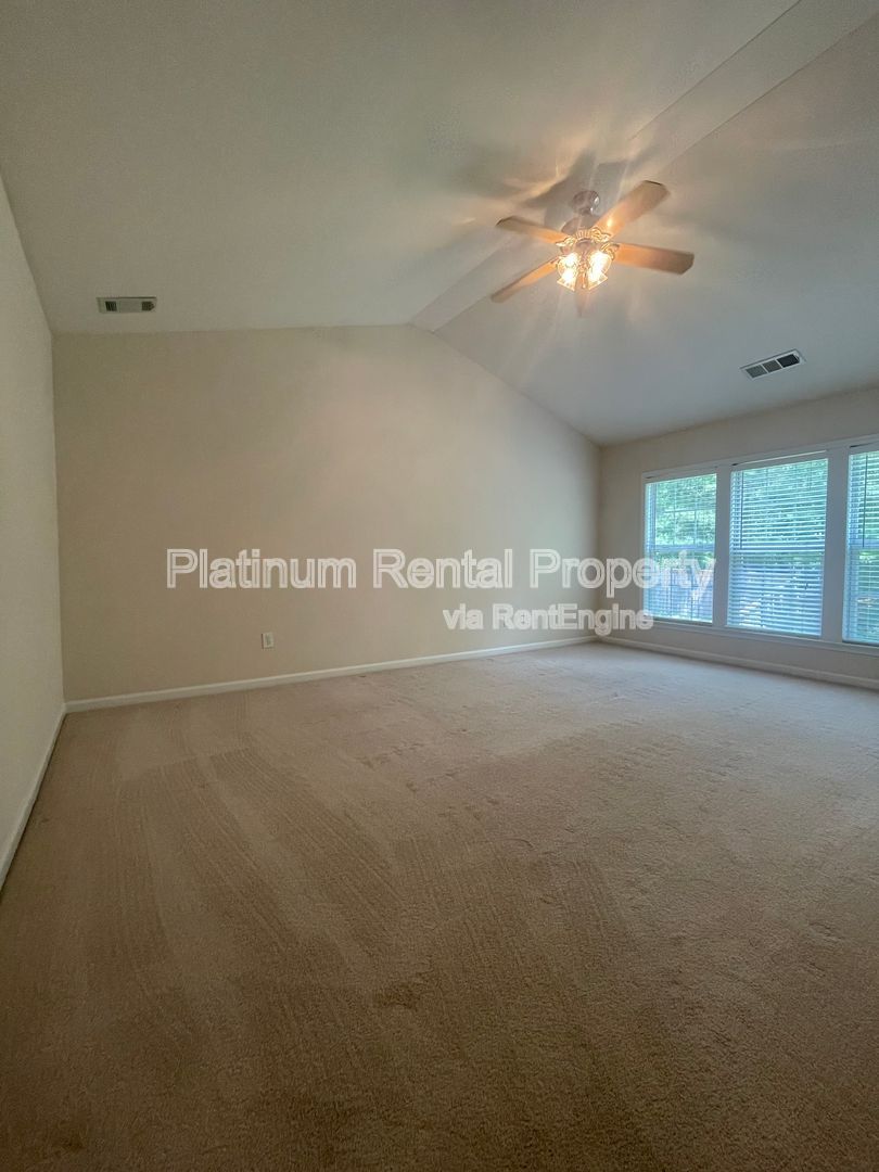 Gallery Image 37
