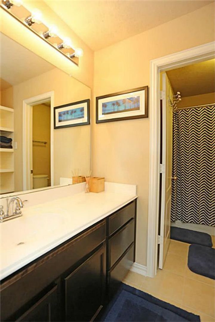 Gallery Image 18