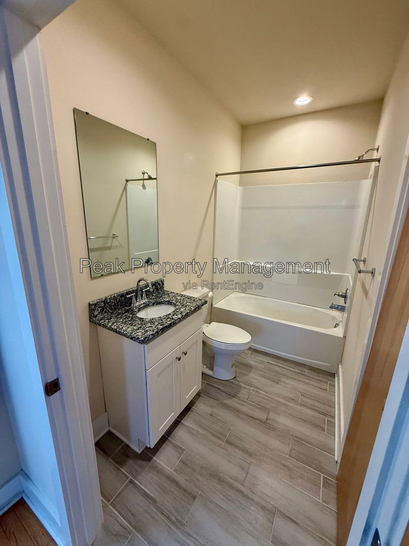 Gallery Image 10